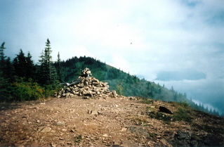 Rock Pile marking Mt Thurston? 2003-08.